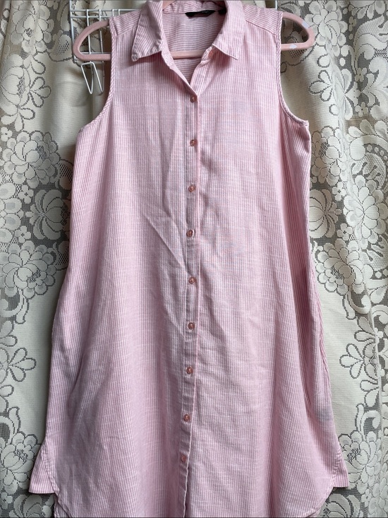 Mlle Gabrielle Dresses & Skirts - Mlle Gabrielle Pink and White Striped Sleeveless Shirt Dress with Pockets Size M